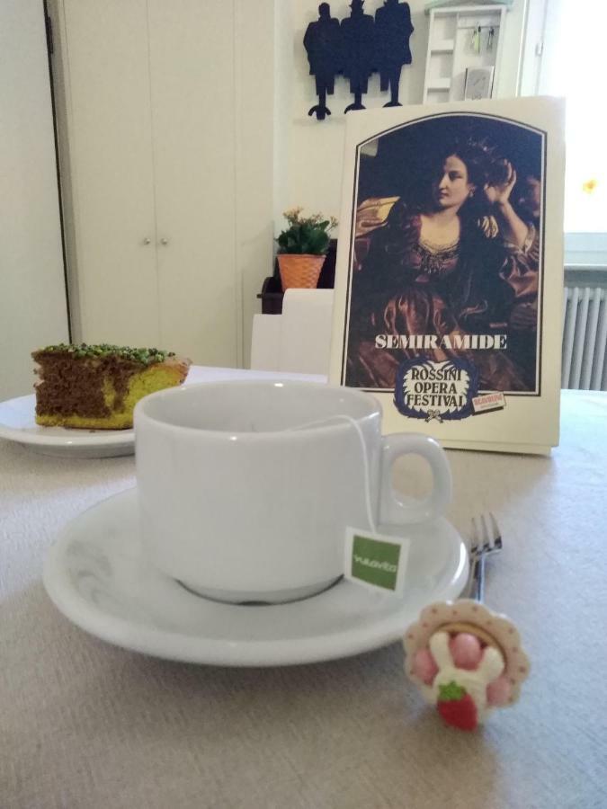 Bed and Breakfast Il Vicolo 48 Pesaro Zewnętrze zdjęcie