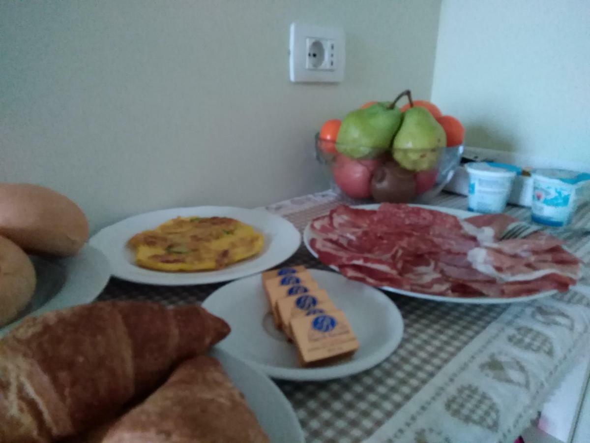 Bed and Breakfast Il Vicolo 48 Pesaro Zewnętrze zdjęcie